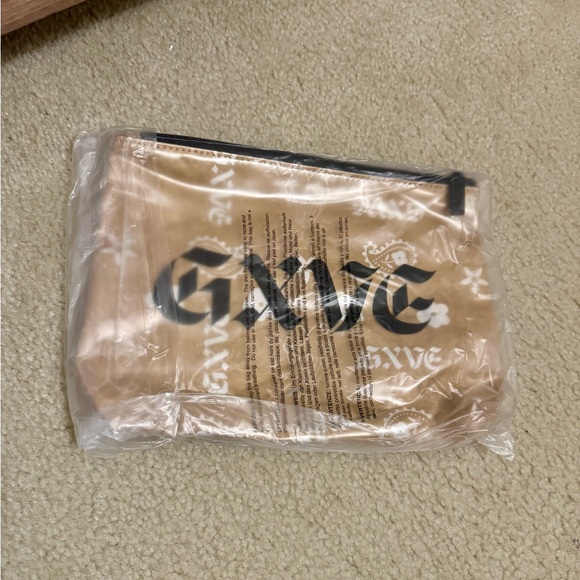 GXVE Gold Cosmetic Pouch - Picture 2 of 2